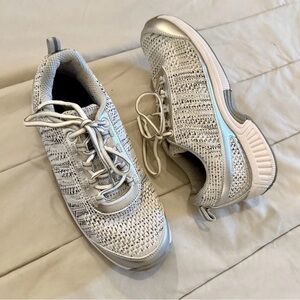 Orthofeet Sandy Sneakers Sz 9 D Wide White Silver Knit Orthopedic Shoes Biofit